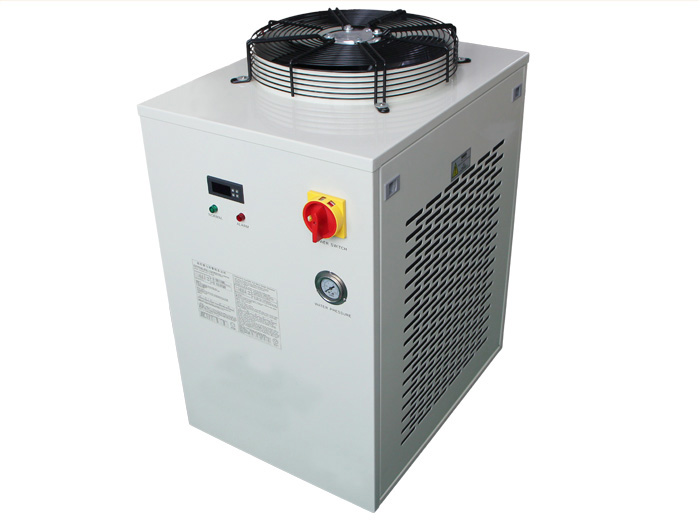 UV LED固化光源設備的三大配置照射頭、水冷機、電源驅動